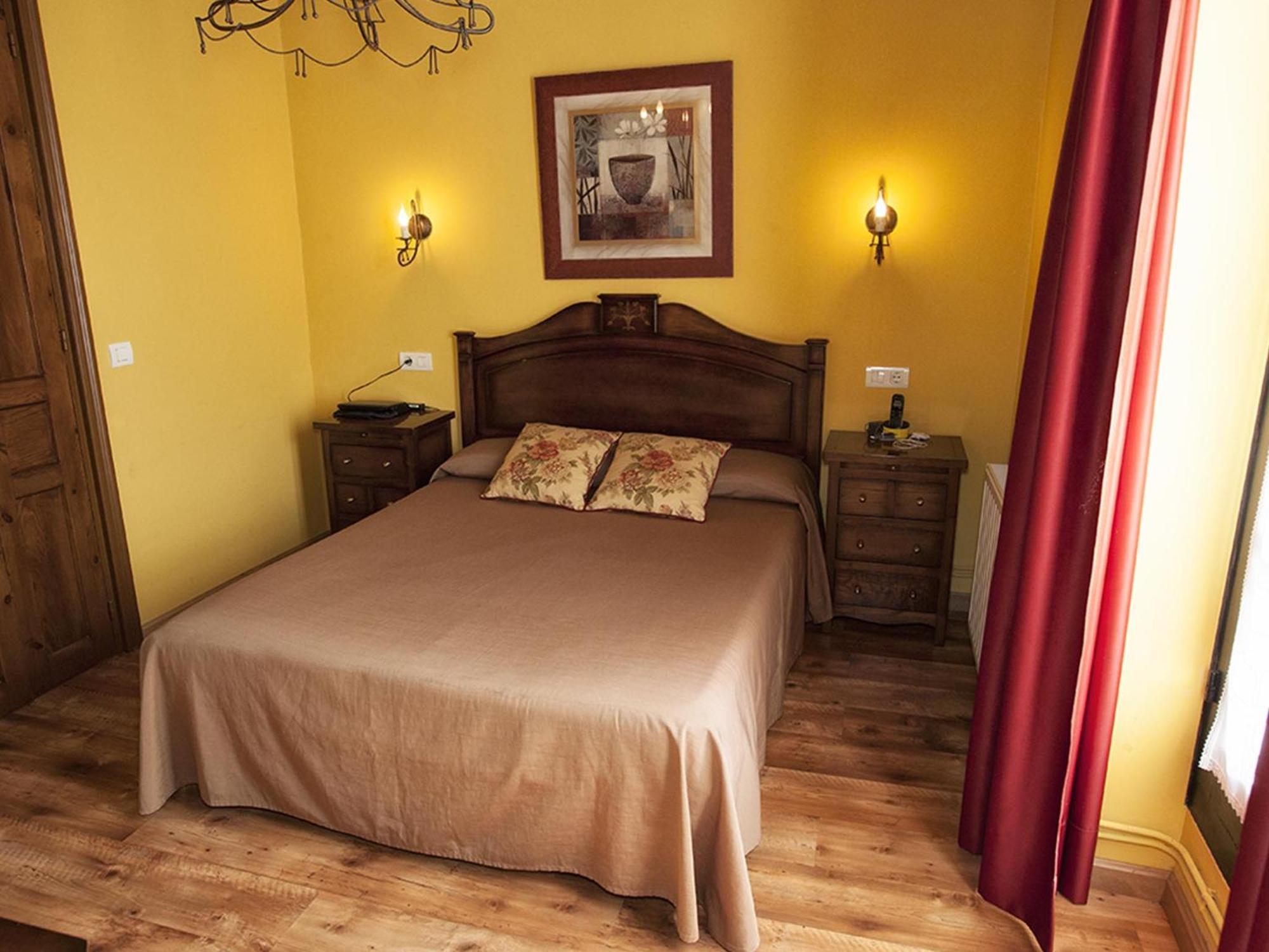 La Casona De Sobrepiedra Hotel Room photo